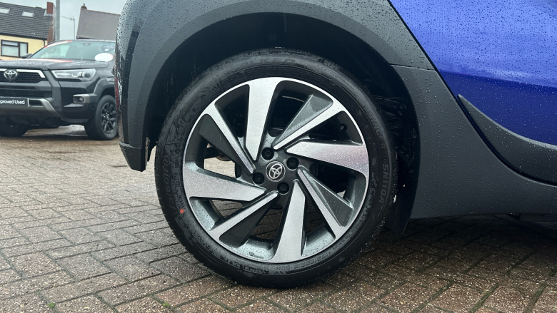 Toyota Aygo X 1.0 VVT-i Edge 5dr Petrol Hatchback